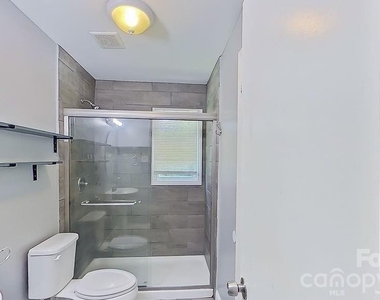 3422 Craig Avenue - Photo Thumbnail 11