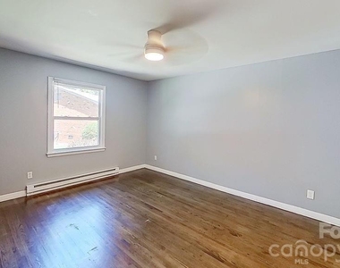 3422 Craig Avenue - Photo Thumbnail 9