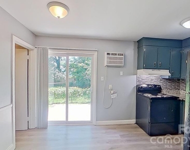 3422 Craig Avenue - Photo Thumbnail 14