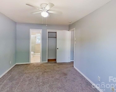 3416 Craig Avenue - Photo Thumbnail 8