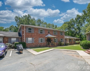 3416 Craig Avenue - Photo Thumbnail 2