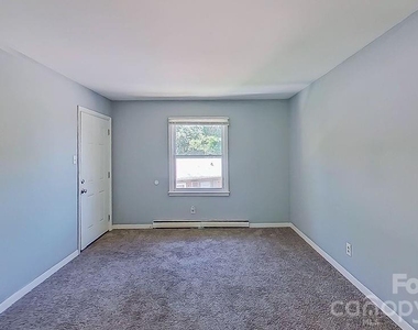 3416 Craig Avenue - Photo Thumbnail 7