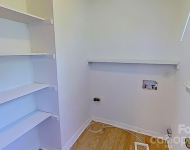 3416 Craig Avenue - Photo Thumbnail 12