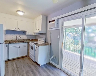 3420 Craig Avenue - Photo Thumbnail 7