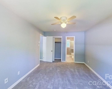 3420 Craig Avenue - Photo Thumbnail 9