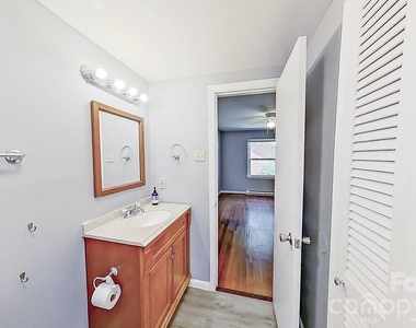 3420 Craig Avenue - Photo Thumbnail 11