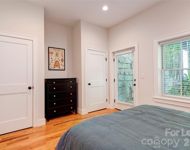 12 Waverly Road - Photo Thumbnail 13
