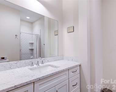 12 Waverly Road - Photo Thumbnail 17