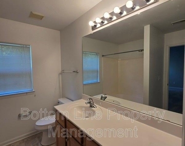 8630 Carolina Lily Lane - Photo Thumbnail 31