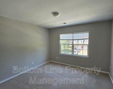 8630 Carolina Lily Lane - Photo Thumbnail 18