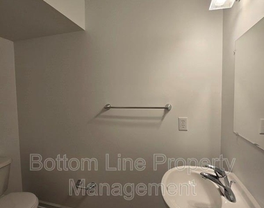 8630 Carolina Lily Lane - Photo Thumbnail 14