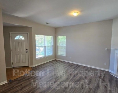 8630 Carolina Lily Lane - Photo Thumbnail 4