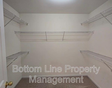 8630 Carolina Lily Lane - Photo Thumbnail 34