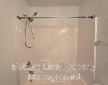 8630 Carolina Lily Lane - Photo Thumbnail 23