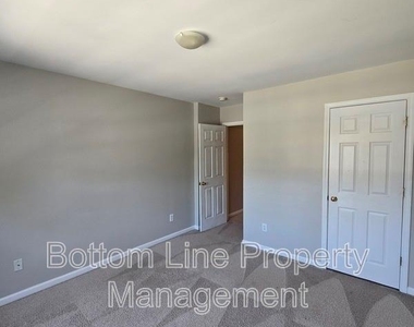 8630 Carolina Lily Lane - Photo Thumbnail 19