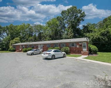 3404 Craig Avenue - Photo Thumbnail 1