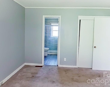 3404 Craig Avenue - Photo Thumbnail 7