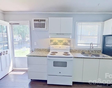 3402 Craig Avenue - Photo Thumbnail 6