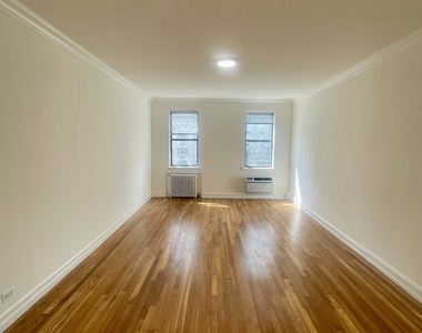 1680 York Avenue - Photo Thumbnail 1