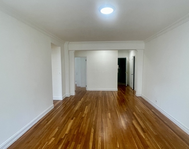 1680 York Avenue - Photo Thumbnail 2