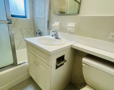 1680 York Avenue - Photo Thumbnail 5