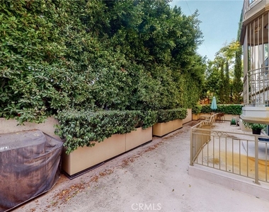 11540 Moorpark Street - Photo Thumbnail 29
