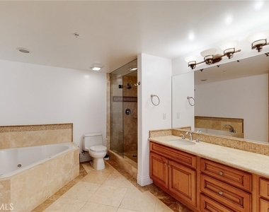 11540 Moorpark Street - Photo Thumbnail 17