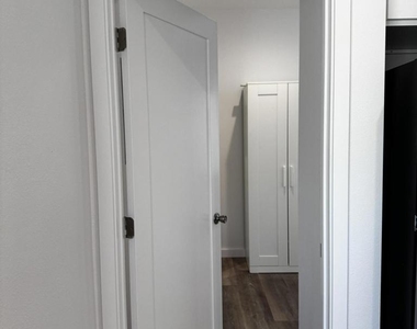 1251 Nightingale Place - Photo Thumbnail 12