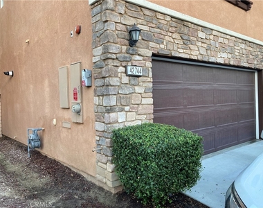 42744 Azure Street - Photo Thumbnail 16