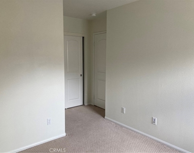 42744 Azure Street - Photo Thumbnail 6