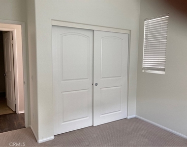 42744 Azure Street - Photo Thumbnail 10