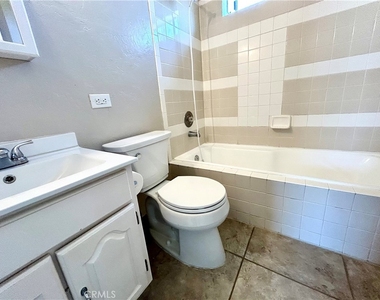 24191 Magnolia - Photo Thumbnail 7
