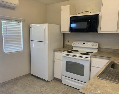 24191 Magnolia - Photo Thumbnail 3