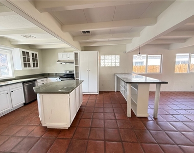 54066 Avenida Velasco - Photo Thumbnail 3
