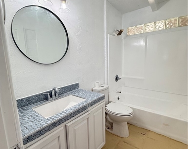 54066 Avenida Velasco - Photo Thumbnail 9