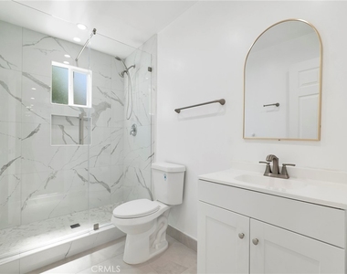 10018 N Aqueduct Ave - Photo Thumbnail 10