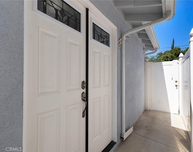 10018 N Aqueduct Ave - Photo Thumbnail 2