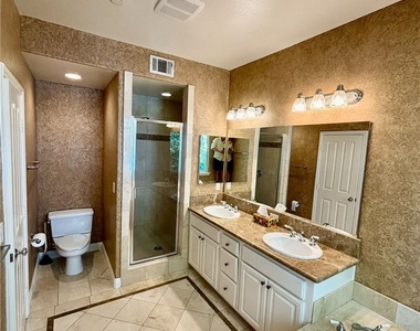 4110 W Kling - Photo Thumbnail 24