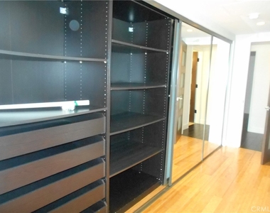 760 W 27th Street - Photo Thumbnail 27