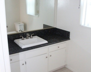 4812 Browndeer Lane - Photo Thumbnail 9
