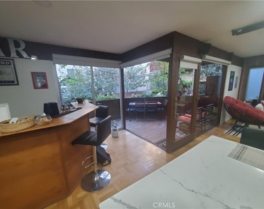 11616 Chenault Street - Photo Thumbnail 6