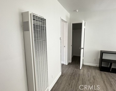 6821 11th Avenue - Photo Thumbnail 7