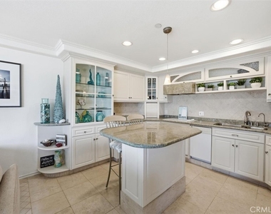 625 Esplanade - Photo Thumbnail 6