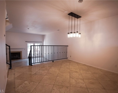 121 4 S Juanita - Photo Thumbnail 7