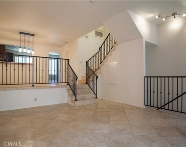 121 4 S Juanita - Photo Thumbnail 5