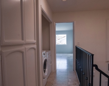 121 4 S Juanita - Photo Thumbnail 17