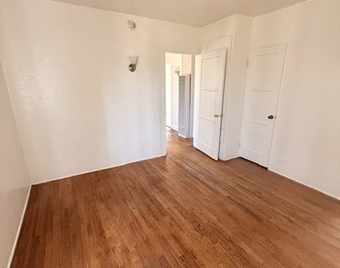 1402 W 78th Street - Photo Thumbnail 3