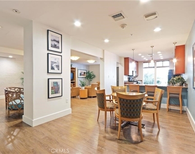 488 E Ocean Boulevard - Photo Thumbnail 12