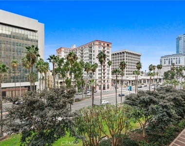 488 E Ocean Boulevard - Photo Thumbnail 4