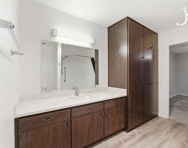 3625 Dearborn - Photo Thumbnail 8
